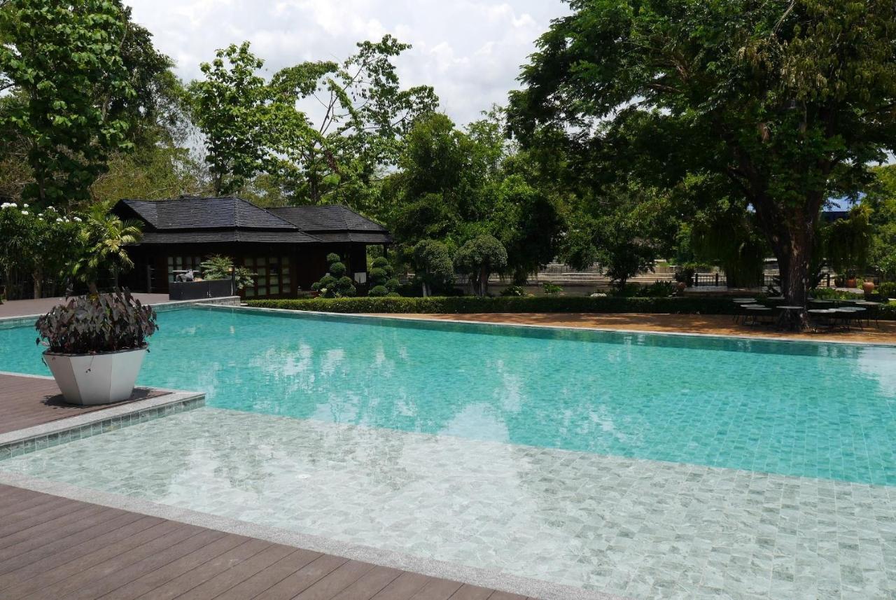 Phumontra Resort Накхоннайок Экстерьер фото
