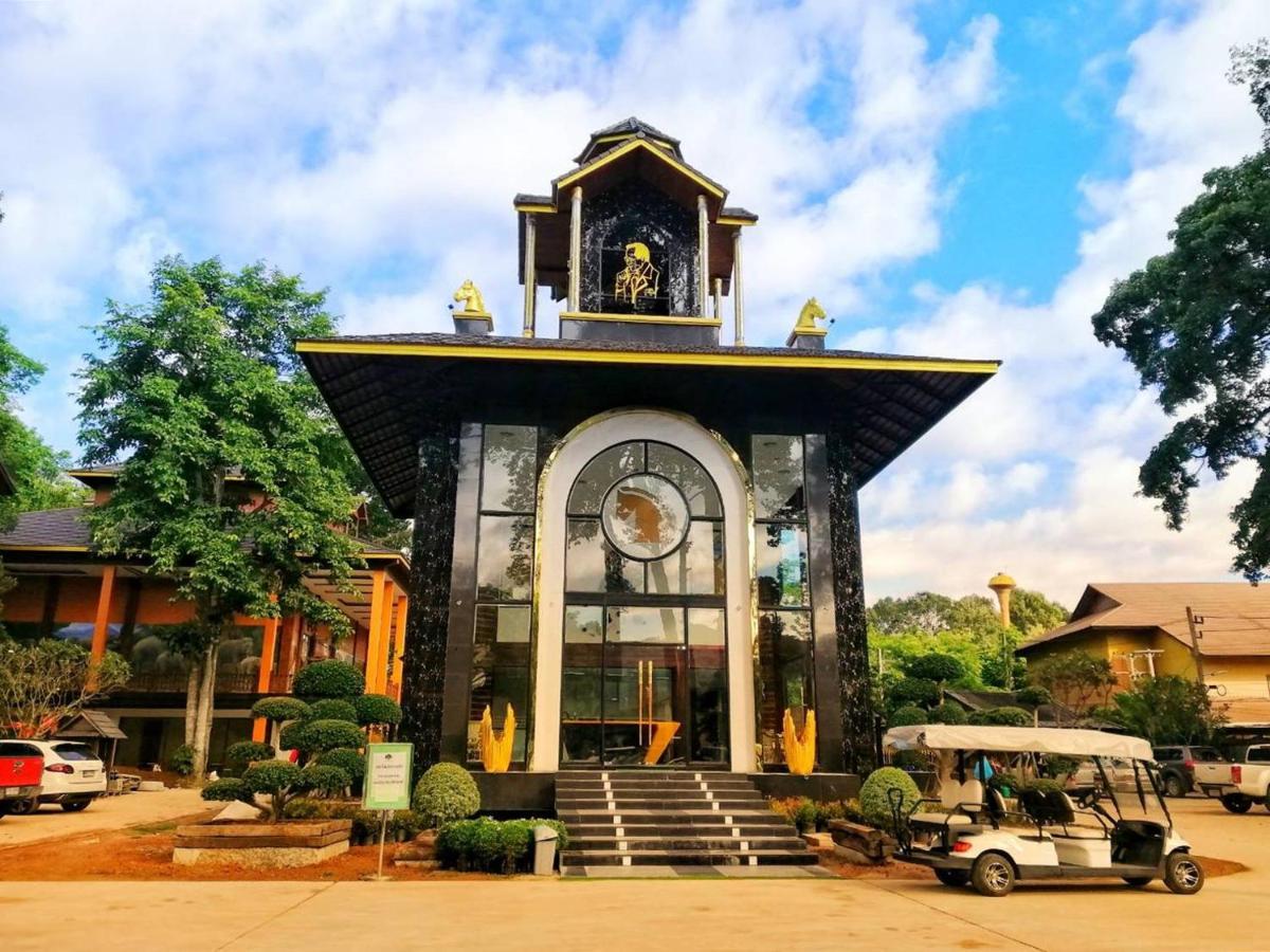 Phumontra Resort Накхоннайок Экстерьер фото