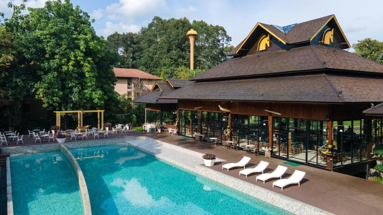 Phumontra Resort Накхоннайок Экстерьер фото